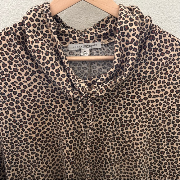 Leopard‎ Print Cowl Neck Top Size 1XL - Picture 2 of 9